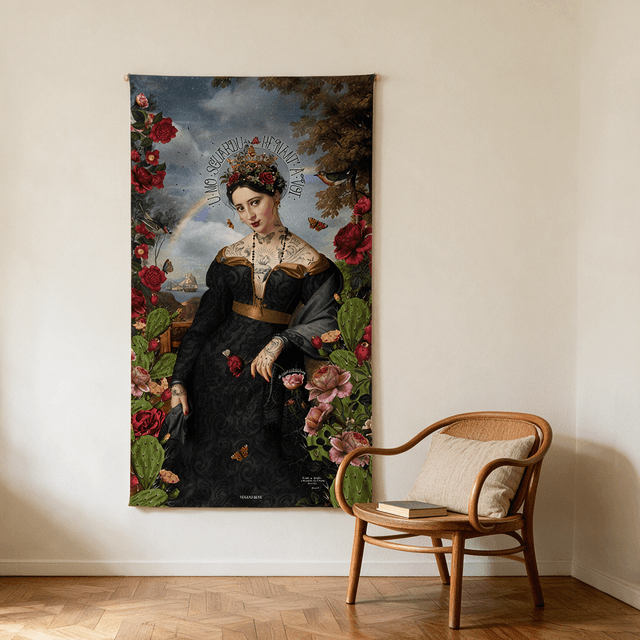 Tenture en velours Santa di u niolu · 137 × 247 cm · Intérieur